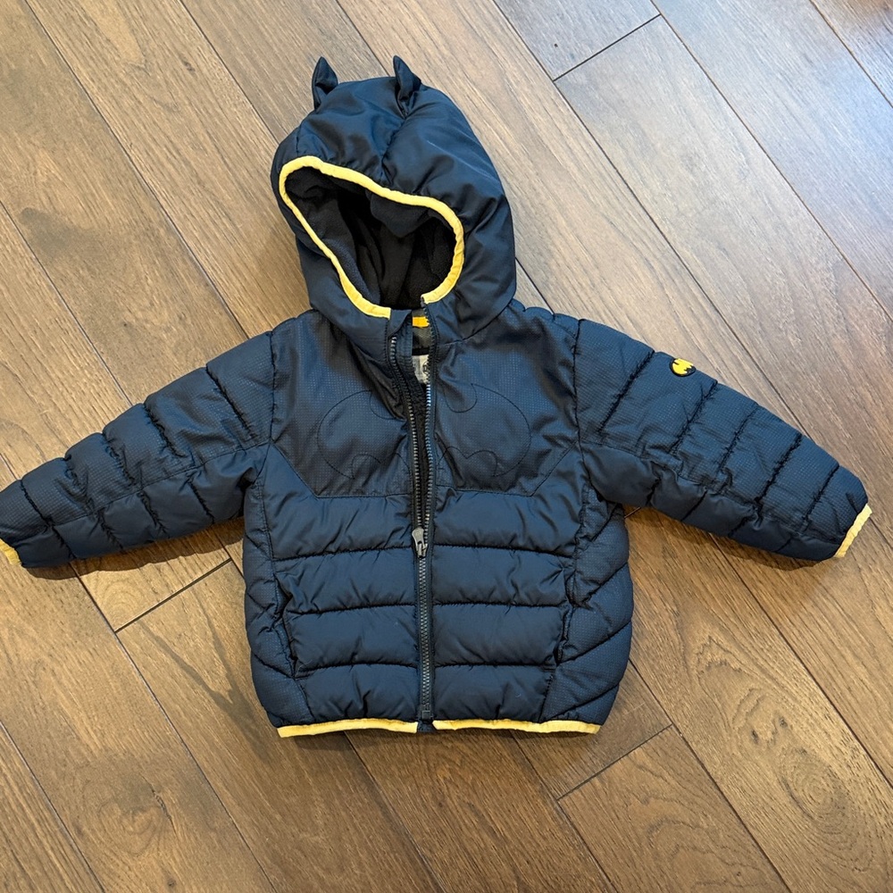 Baby Gap Black and Yellow Hooded Batman Puffer Jacket Size 3 C17-011